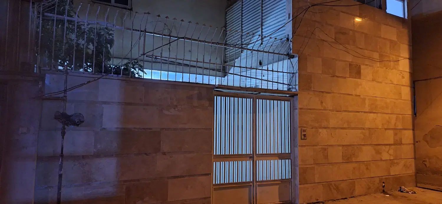 ویلایی ۹۰ متر دو طبقه همکف و بالا ۳۵ مترهم زیرزمین|فروش خانه و ویلا|قم, علی آباد سعدگان|دیوار