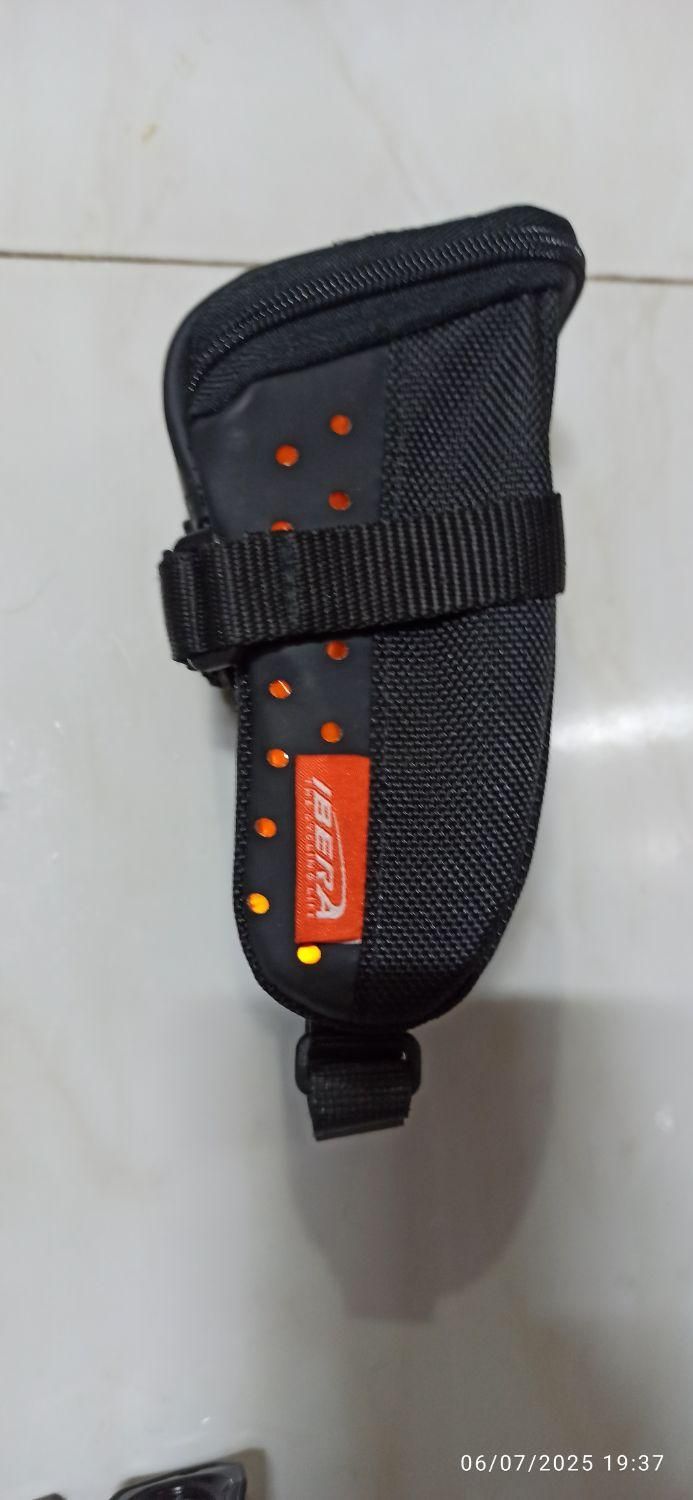 فروش لوازم جانبی (چراغ زنجیر کیف زیر زین)|دوچرخه، اسکیت، اسکوتر|اصفهان, شهرک کاوه|دیوار