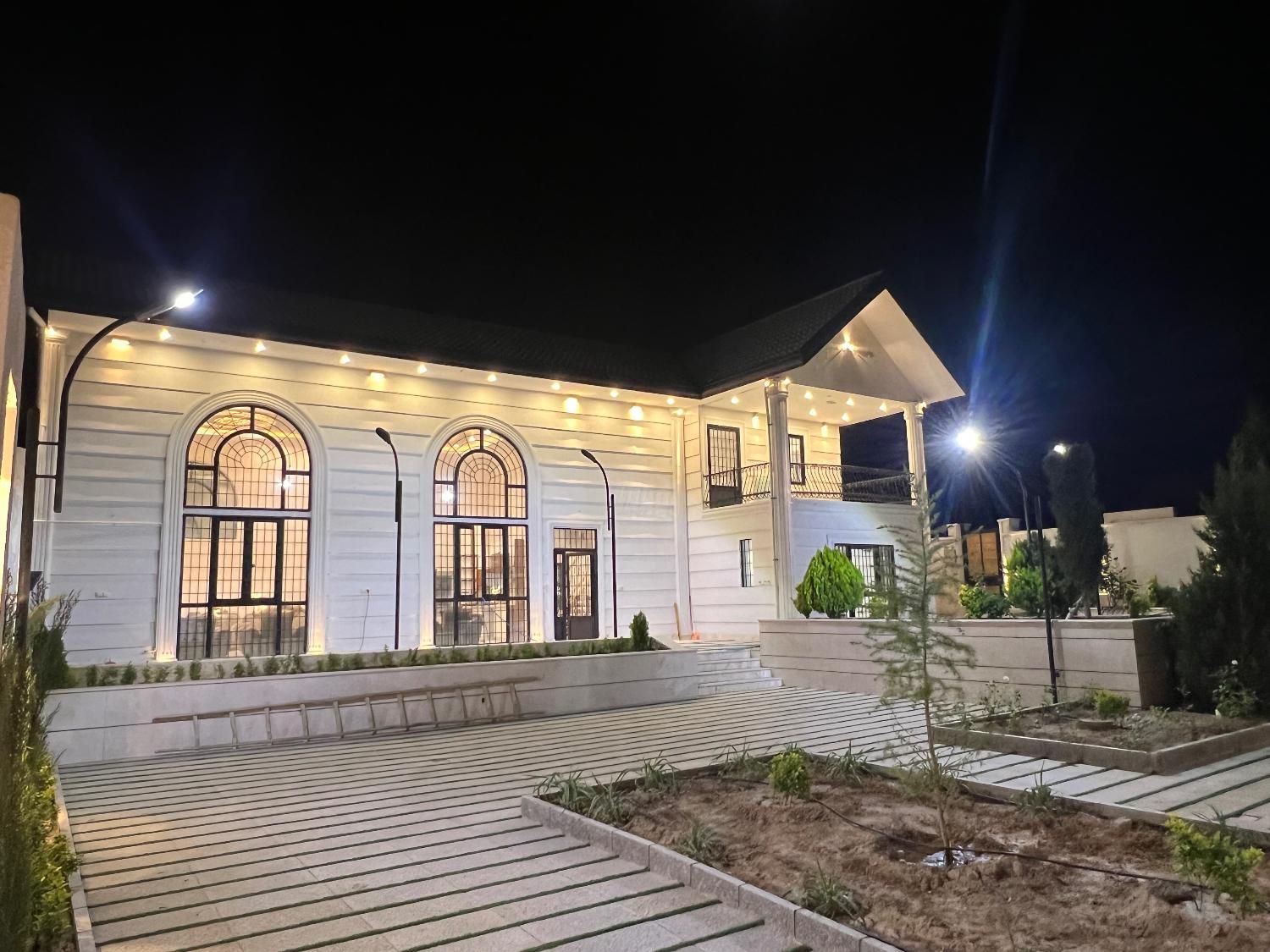 اجاره روزانه ویلا استخر دار آبگرم در هفت باغ33|اجارهٔ کوتاه‌مدت ویلا و باغ|کرمان, |دیوار