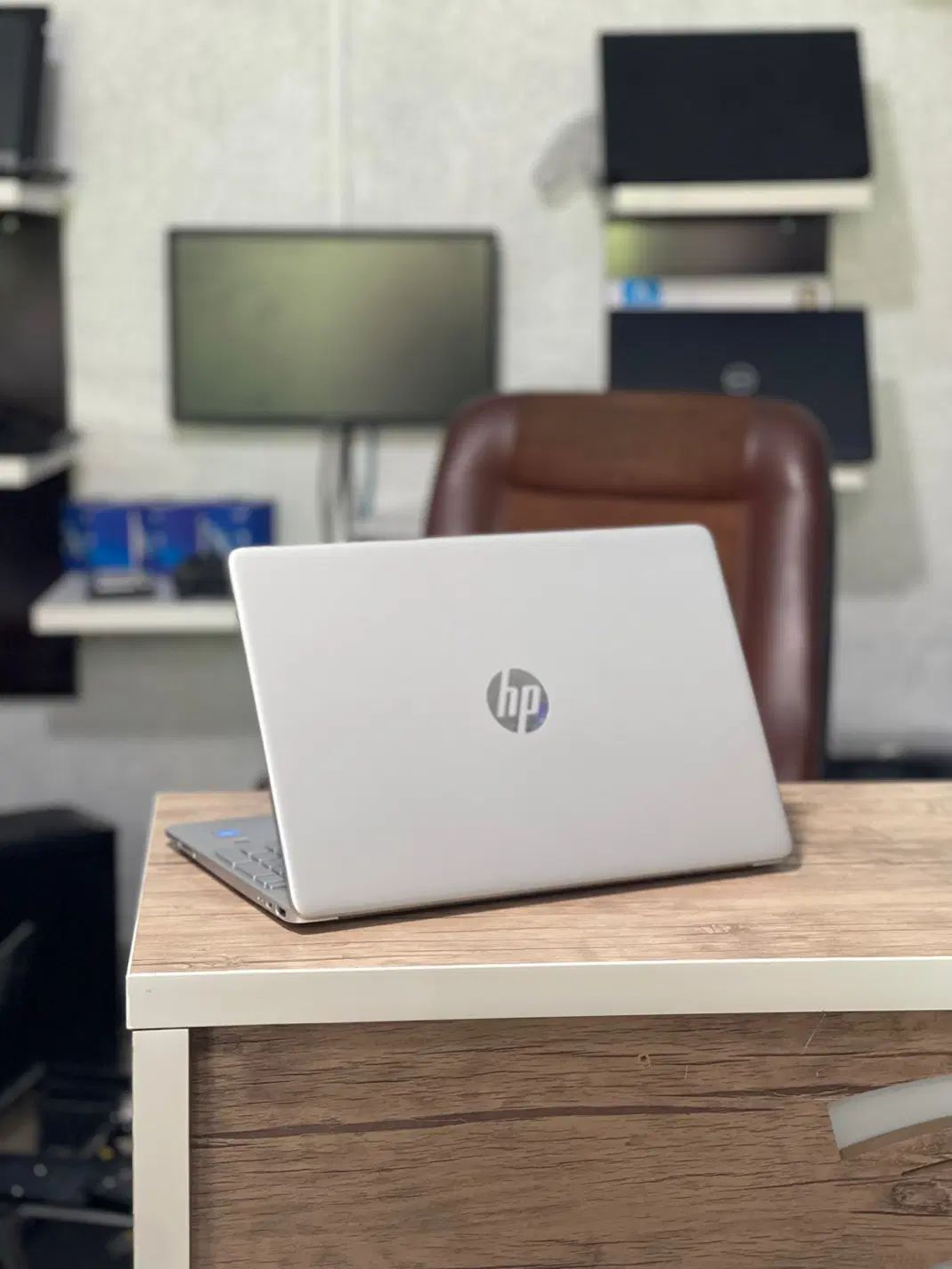 لپ تاپ HP 15.6 شیک و دانشجویی رنگ نقره ای/کد239|رایانه همراه|کرمانشاه, |دیوار