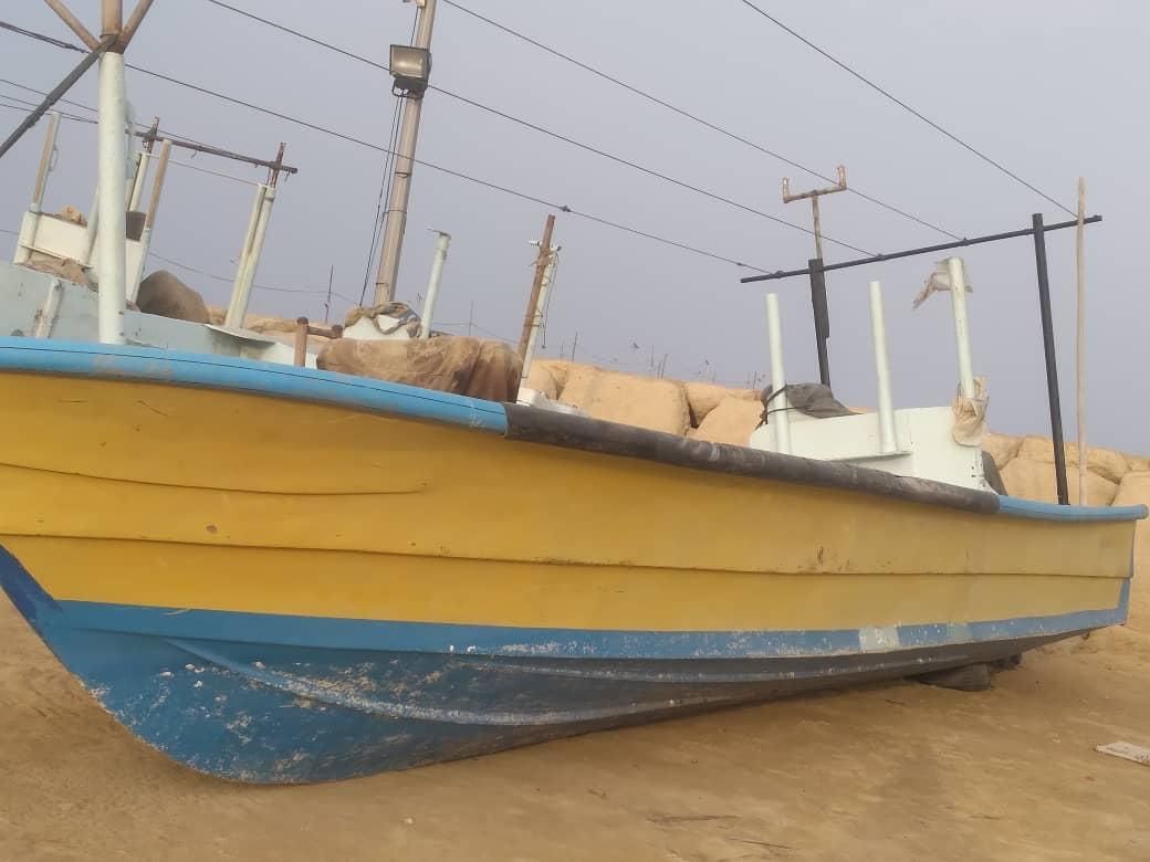 جلی|قایق و سایر وسایل نقلیه|قشم, |دیوار