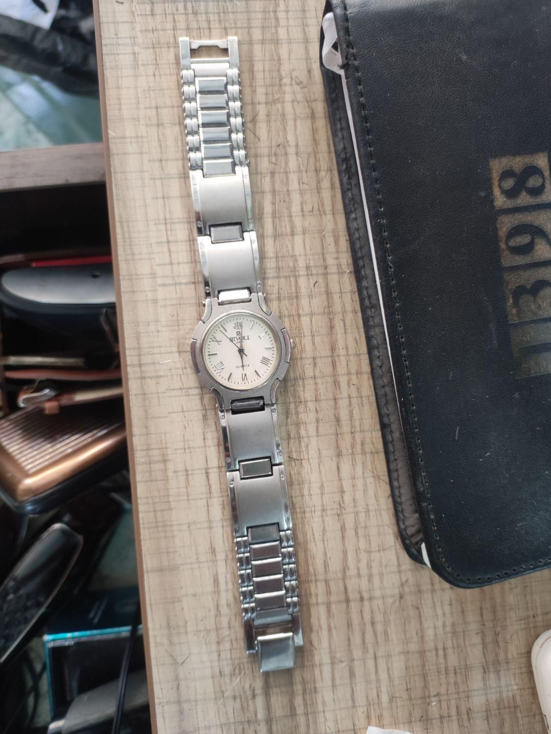 یک عدد ساعت مچی زنانه ریولی ژاپنی اصل|ساعت|اهواز, فاز ۱ پادادشهر|دیوار