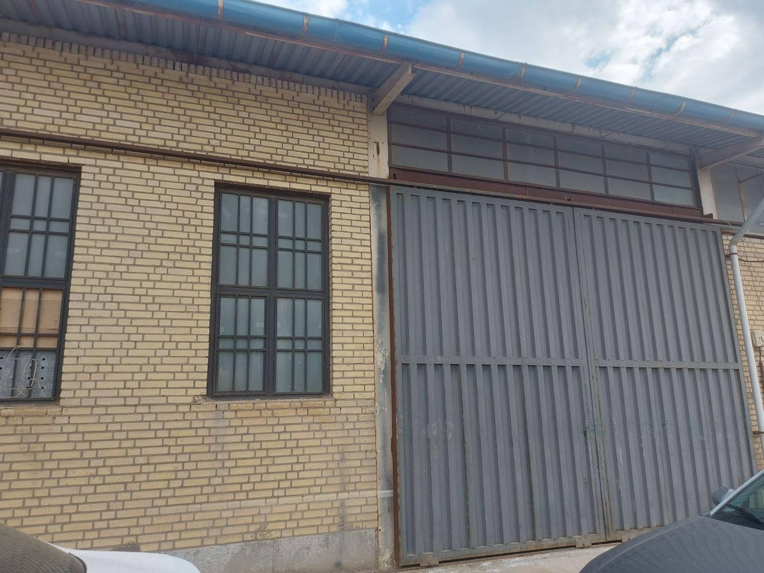 سوله ۳۰۰ متری کارگاهی.املاک.صنعتی.کرمی|فروش دفتر صنعتی، کشاورزی، تجاری|الوند, |دیوار