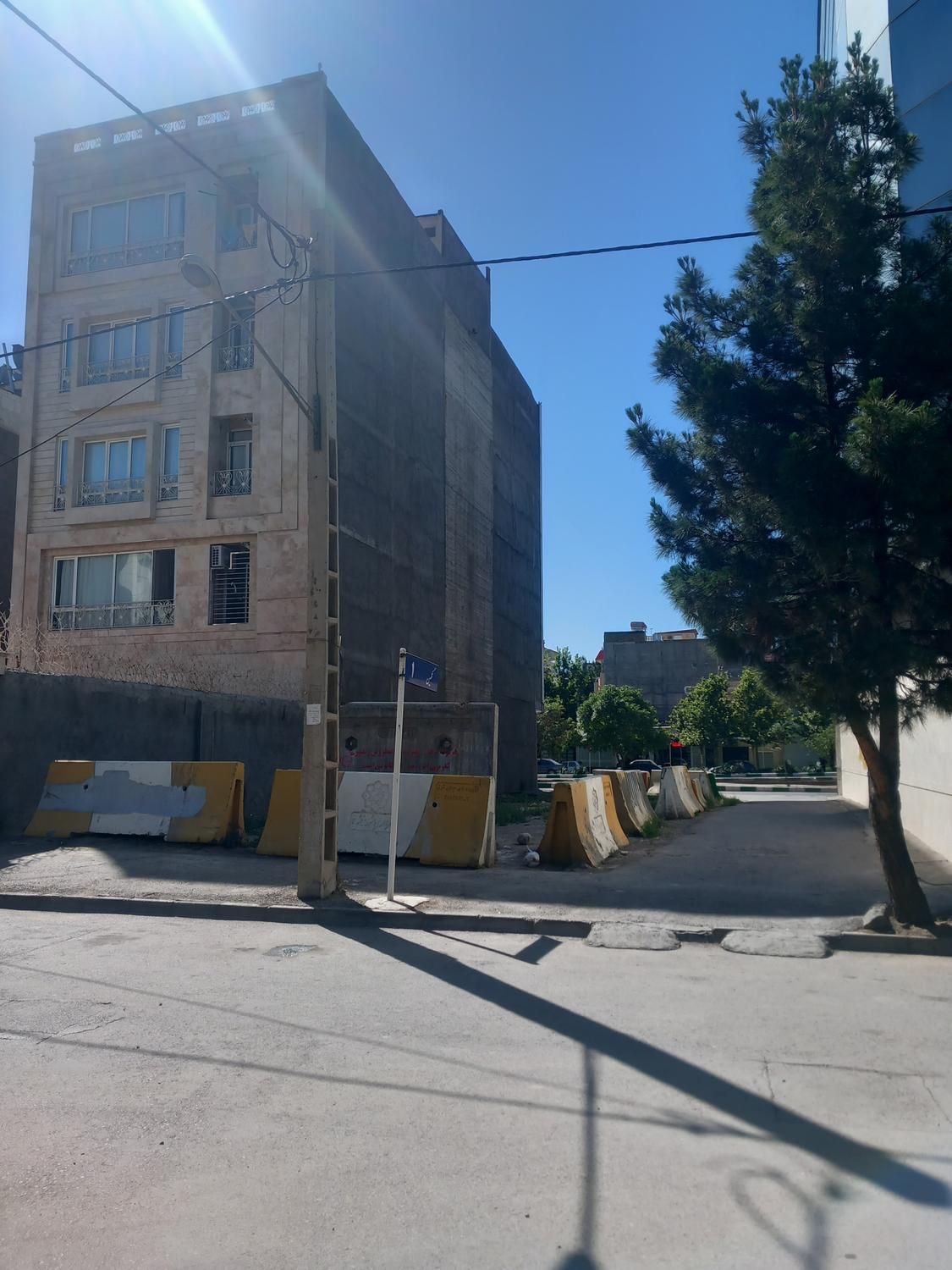 زمین حاشیه بلوار خیام با قابلیت تجاری کلینیک ۳ ممر|فروش زمین و ملک کلنگی|مشهد, زمرد|دیوار