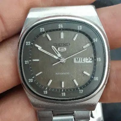 خلبانی سیکو‌پنج|ساعت|تهران, فاطمی|دیوار