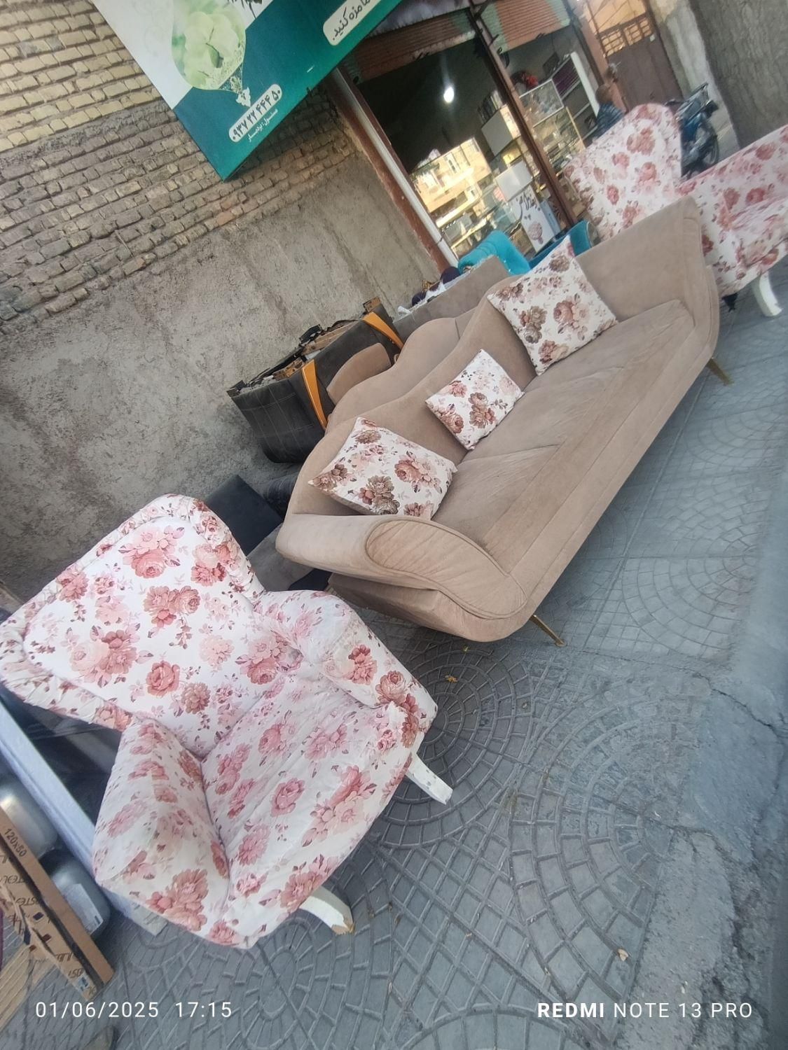 مبلمان کلاسیک شیک پرنیا فسا|مبلمان خانگی و میز عسلی|فسا, |دیوار