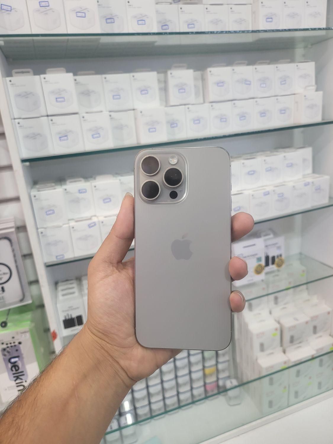 اپل iPhone 15 Pro Max با حافظهٔ ۲۵۶ گیگابایت|موبایل|اسلام‌شهر, |دیوار