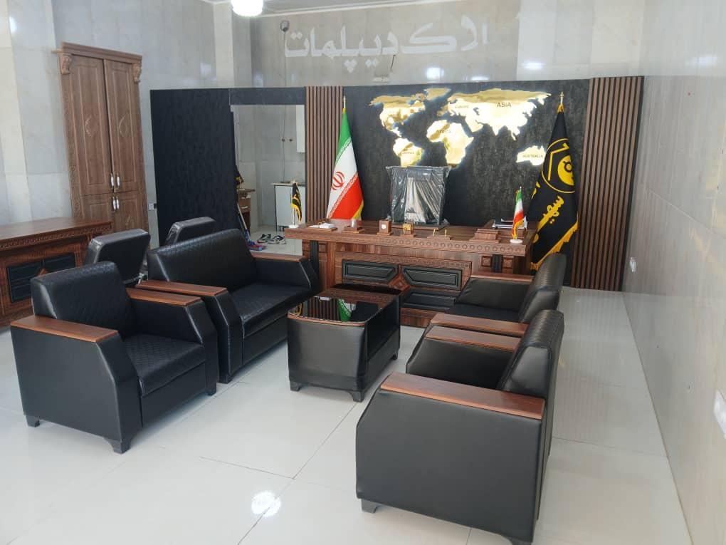 میز ۲متری.  مبل ۴نفره.  جلو مبلی|دفتر کار|صفادشت, |دیوار