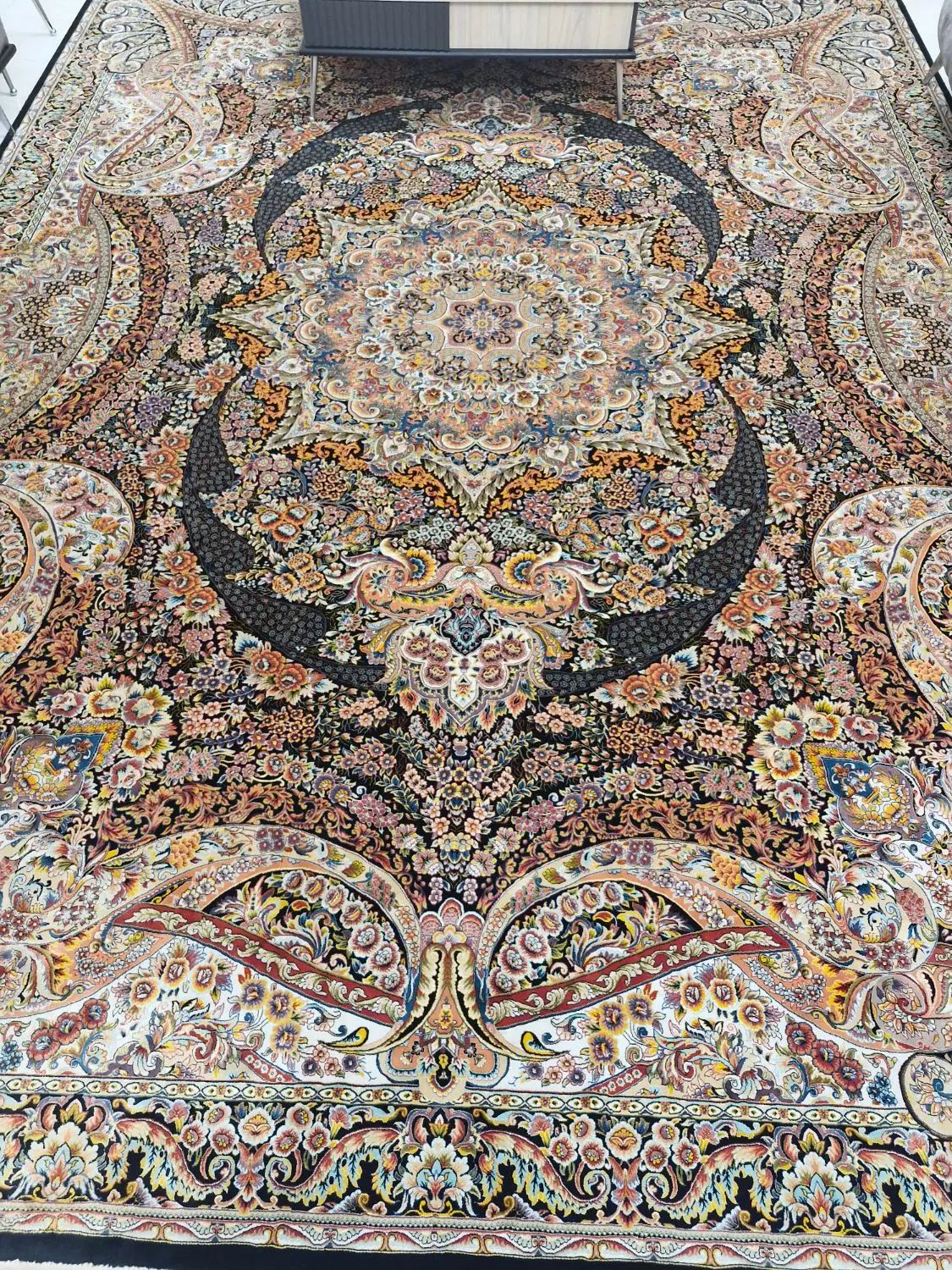 فرش پذیرایی ۱۲ متری و کناره|فرش|رشت, گلباغ نماز|دیوار