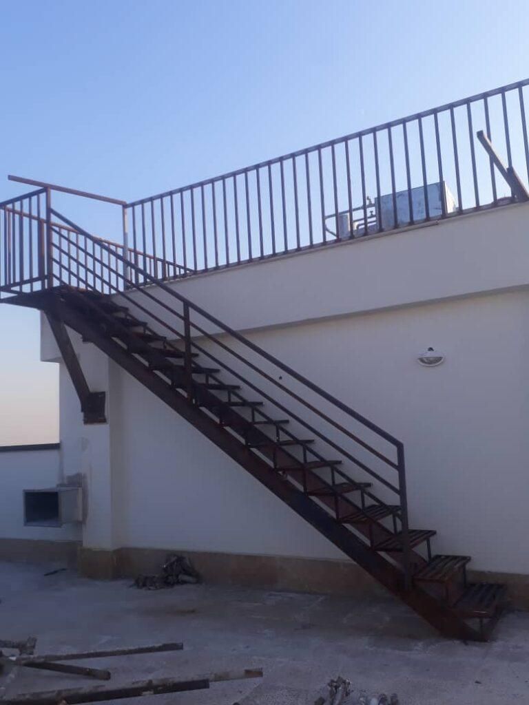 جوشکارسیاربرشکاری اسکلت درب پنجره هوابرش لوله آهن|خدمات پیشه و مهارت|کاشمر, |دیوار