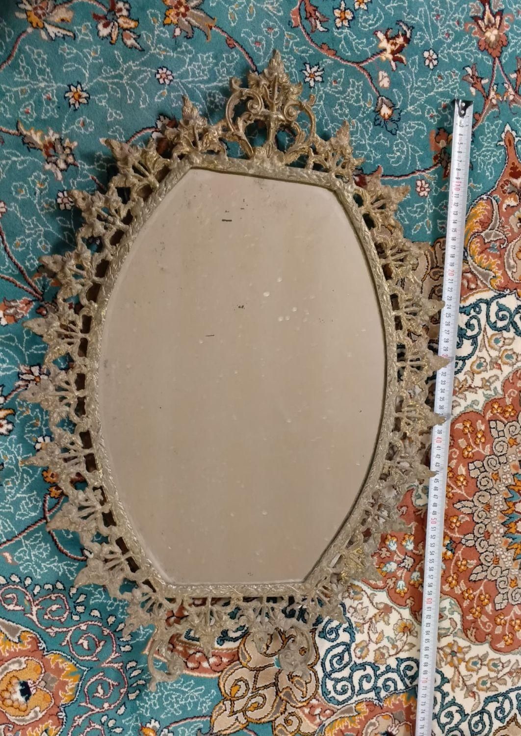 آینه قدیمی دور برنجی|کلکسیون اشیاء عتیقه|قم, گلزار|دیوار