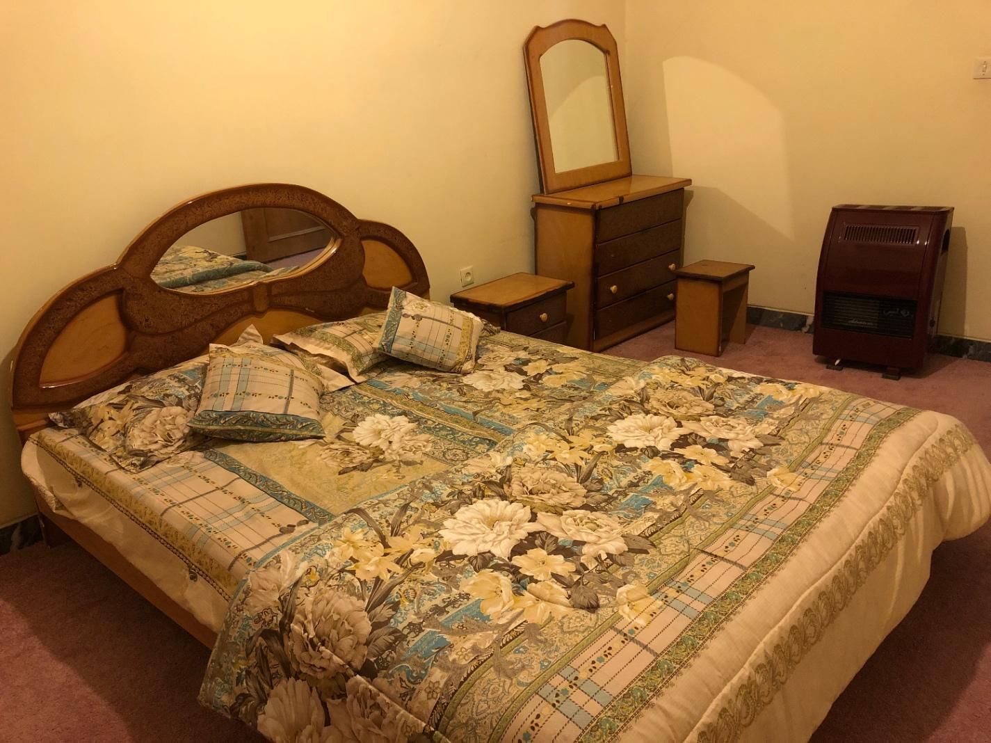 واحد مبله اجاره بسیار تمیز|اجارهٔ کوتاه‌مدت آپارتمان و سوئیت|شیراز, معالی‌آباد|دیوار