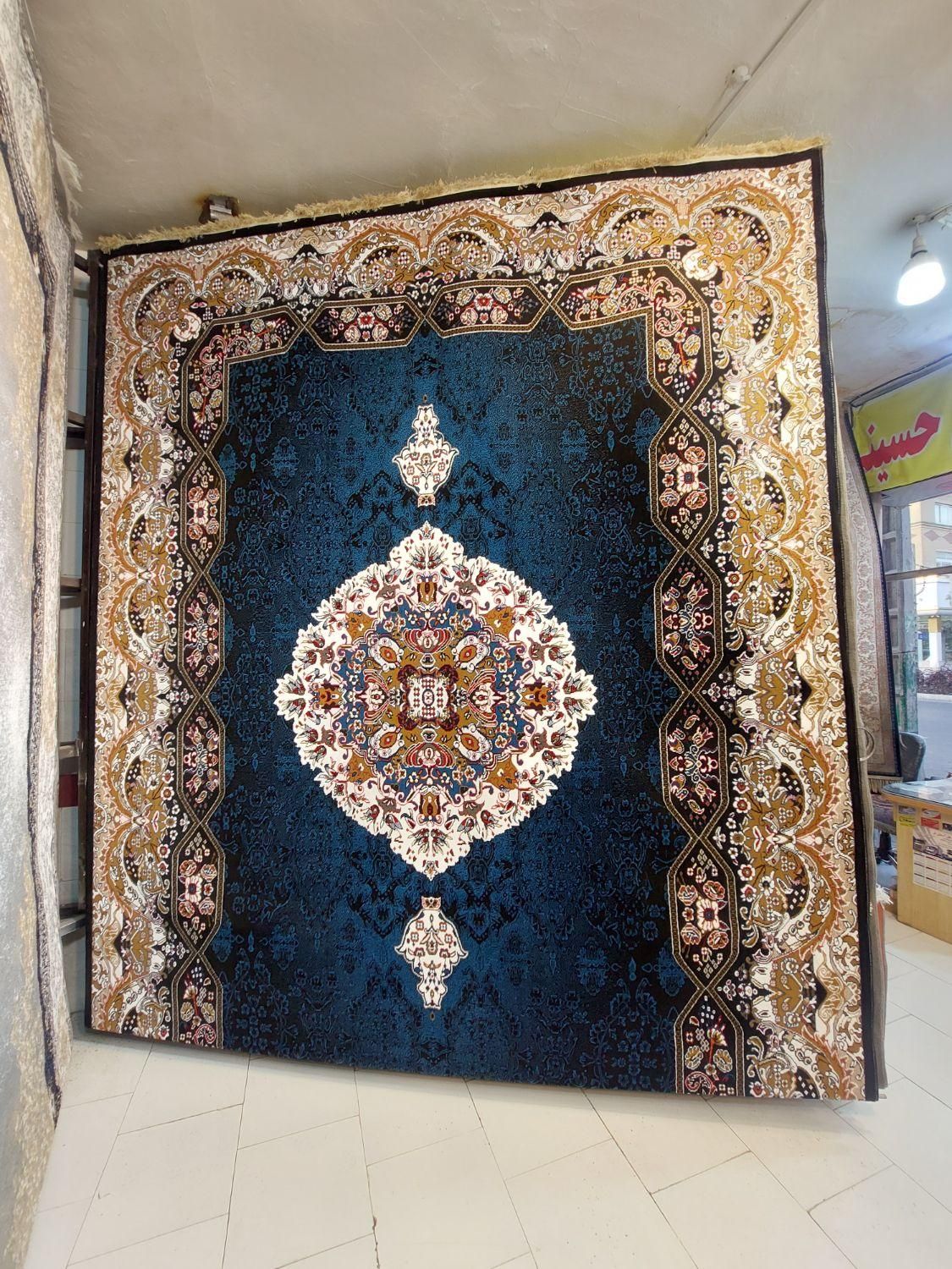 فرش دفتر فروش حاجی حسینی(طلاب) شعبه دیگری ندارد|فرش|مشهد, طلاب|دیوار
