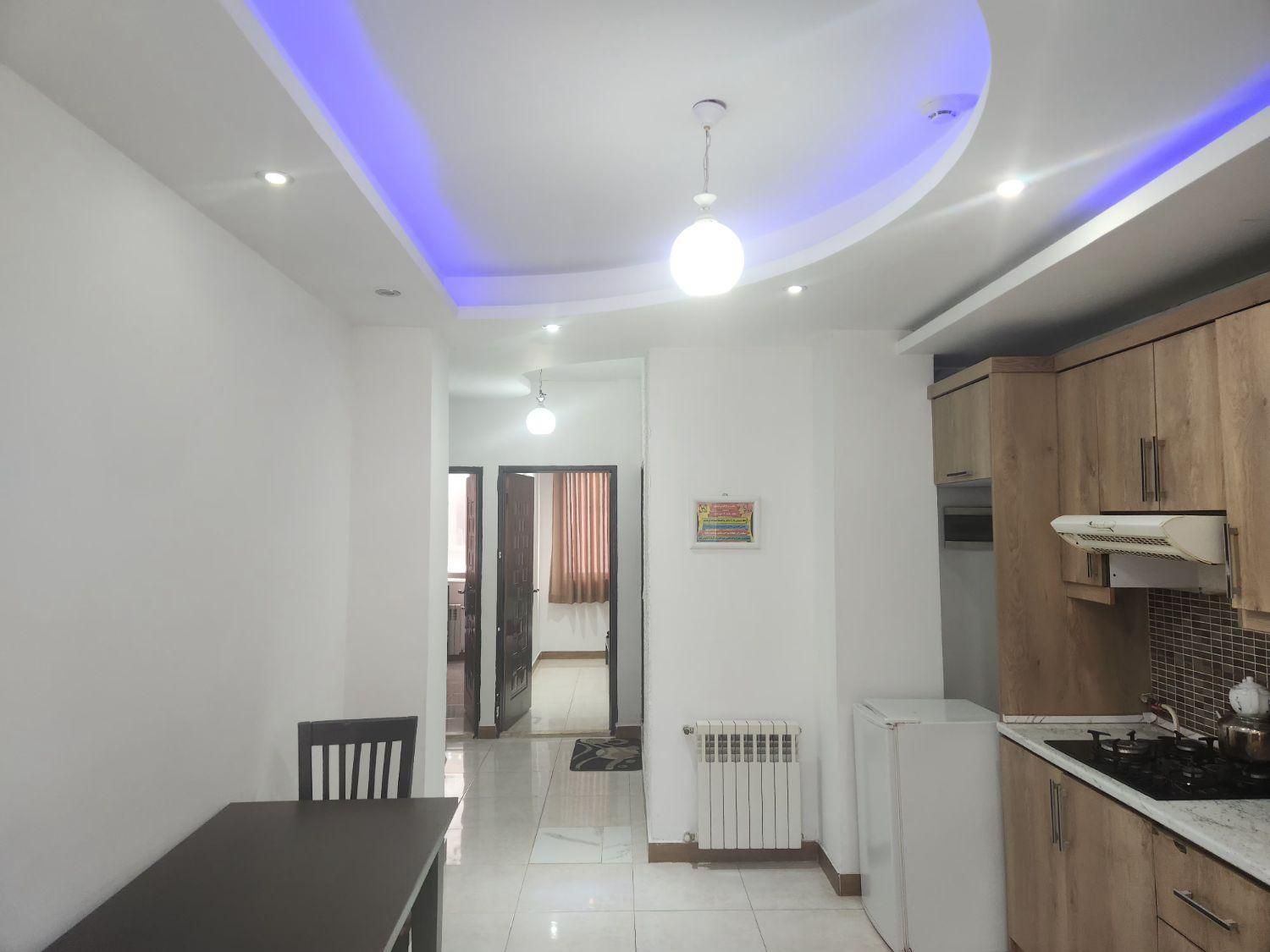 اجاره روزانه/هفتگی/ماهانه آپارتمان ۷۵ متری در اطبا|اجارهٔ کوتاهمدت آپارتمان و سوئیت|بندر انزلی, اطبا|دیوار