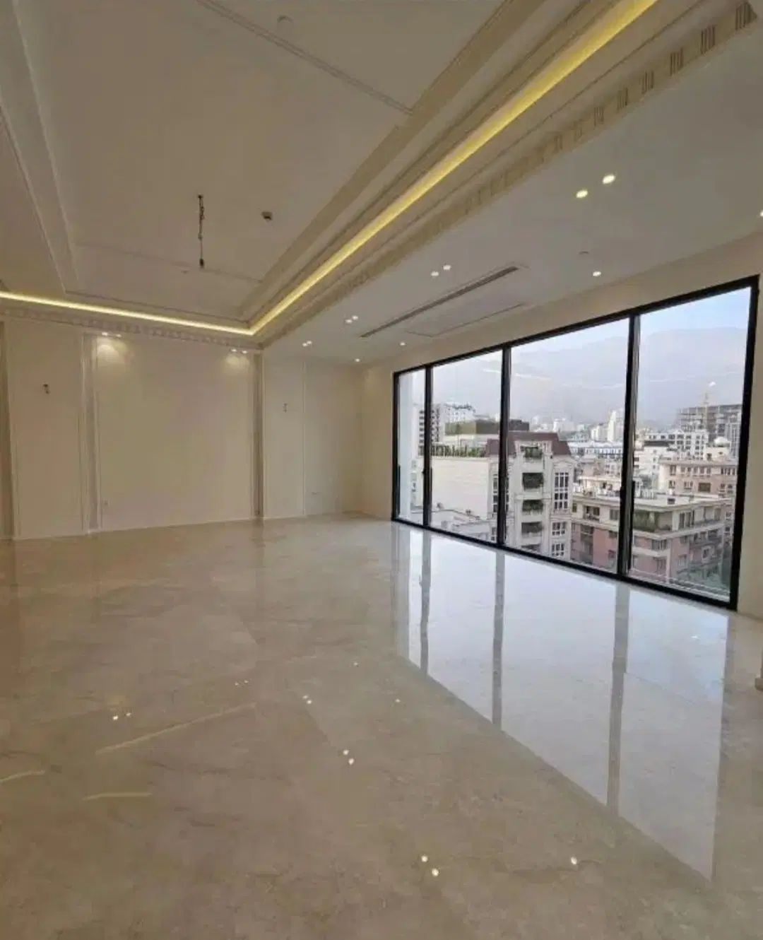 آپارتمان ۱۰۵ متری در تاپ لوکشن کوی وحدت/سالن بزرگ|فروش آپارتمان|شیراز, فرهنگ شهر|دیوار
