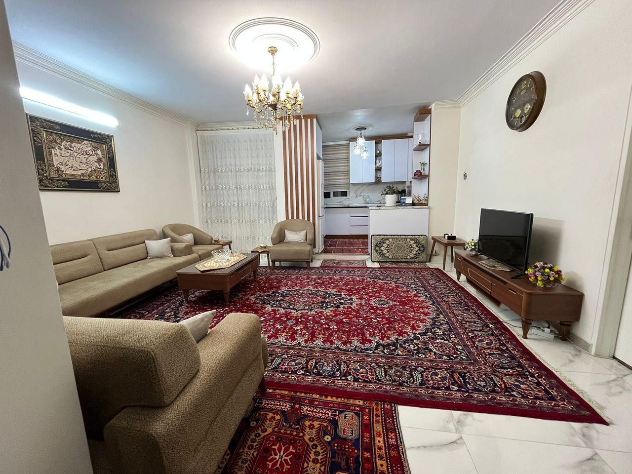 ۶۲ متری/با پارکینگ/انباری/خوش نقش/بسیار تمیز|فروش آپارتمان|تهران, مقدم|دیوار