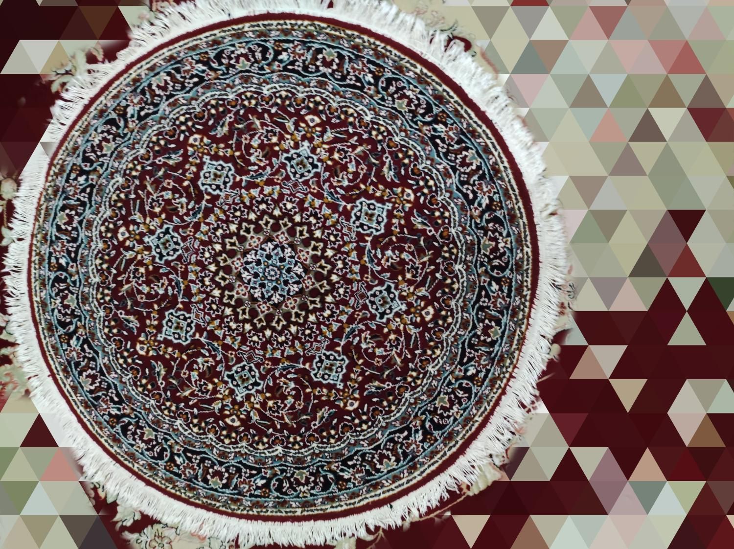 قالیچه بزرگ و تمیز|فرش|رامهرمز, |دیوار