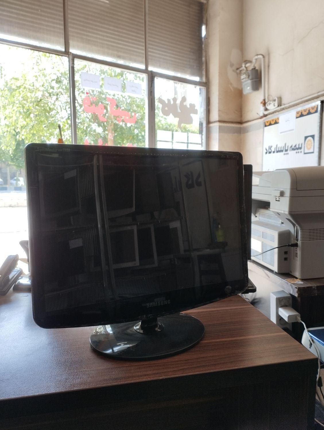 طرح تعویض مانیتور های قدیمی شما با LCD و LED|قطعات و لوازم جانبی رایانه|اسدآباد, |دیوار