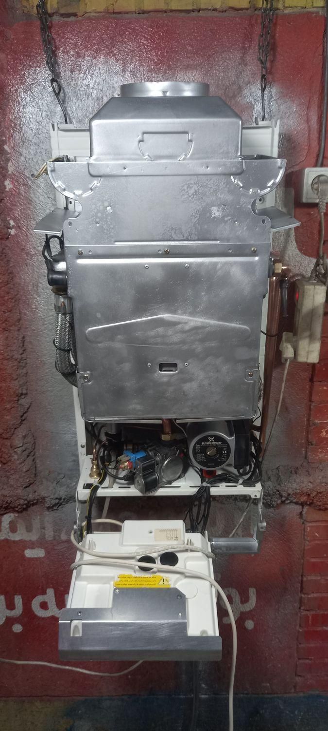 دنیای پکیج شوفاژ کولر اسپیلت و آبگرمکن|خدمات پیشه و مهارت|صدرا-فارس, فاز ۱|دیوار