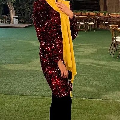 لباس مجلسی|لباس|اصفهان, باتون|دیوار