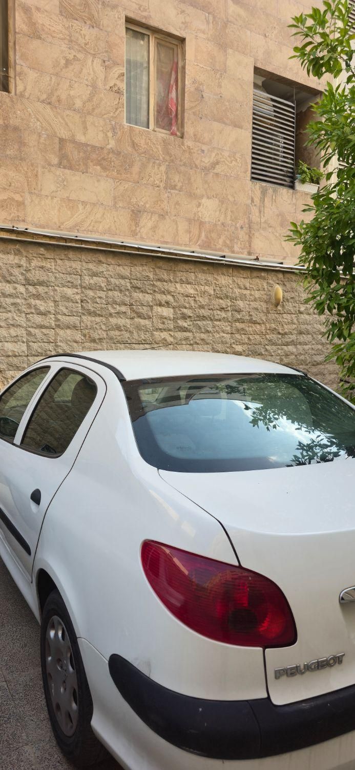 206 sd V8 92 فابریک 130کار|خودرو سواری و وانت|شیراز, شهرک فرهنگیان|دیوار