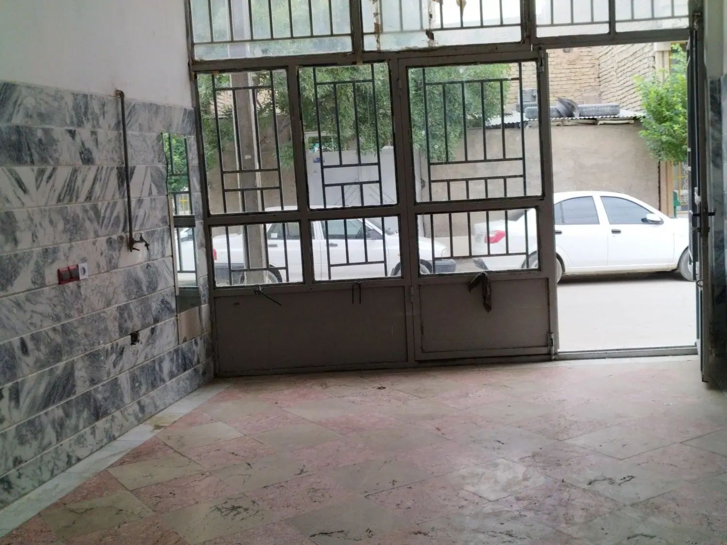 اجاره مغازه ۲۰ متری در دوست آباد|اجارهٔ مغازه و غرفه|مشهد, دوست آباد|دیوار