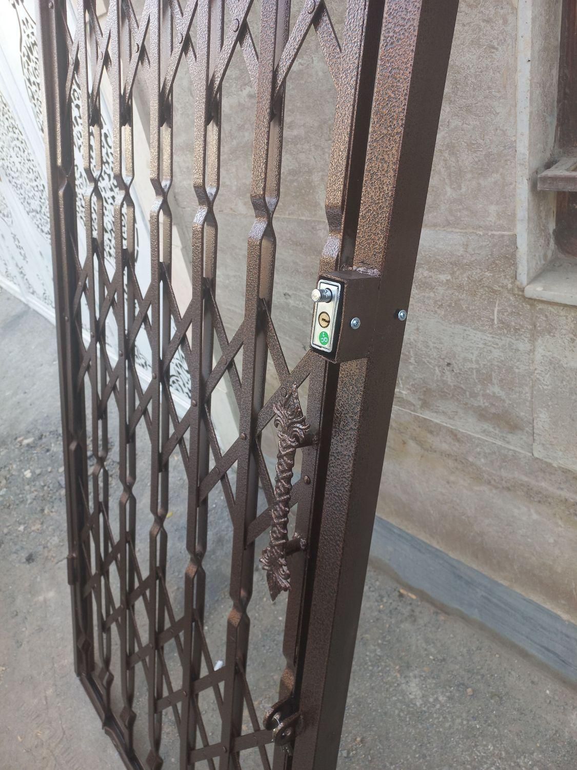 حفاظ اکاردیونی حفاظ پنجره بالکن آهنگری درب ضدسرقت|مصالح و تجهیزات ساختمان|پرند, فاز ۰|دیوار