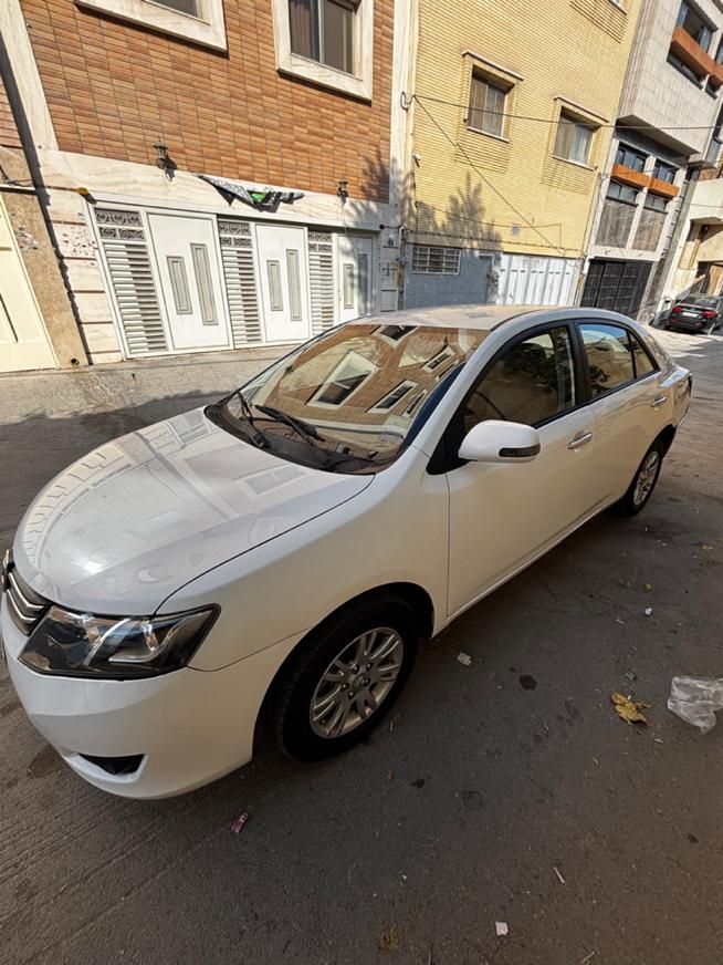 آریو اتوماتیک 1600cc، مدل ۱۳۹۷|خودرو سواری و وانت|اصفهان, آبشار|دیوار