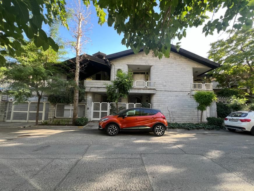 کلنگی ویلایی ۲۵۰ متر بر ۱۰ جنوبی پهنه R122 گذر۱۲|فروش زمین و ملک کلنگی|تهران, بنیهاشم|دیوار