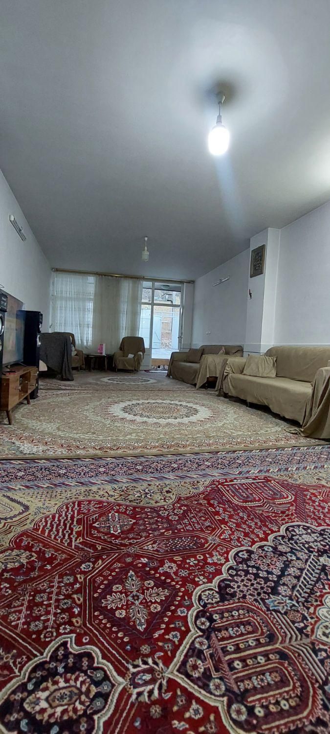 منزل ویلایی ۲۰۰ متر سنداردرب حیاط شهرک قهجاورستان|فروش خانه و ویلا|اصفهان, قهجاورستان|دیوار