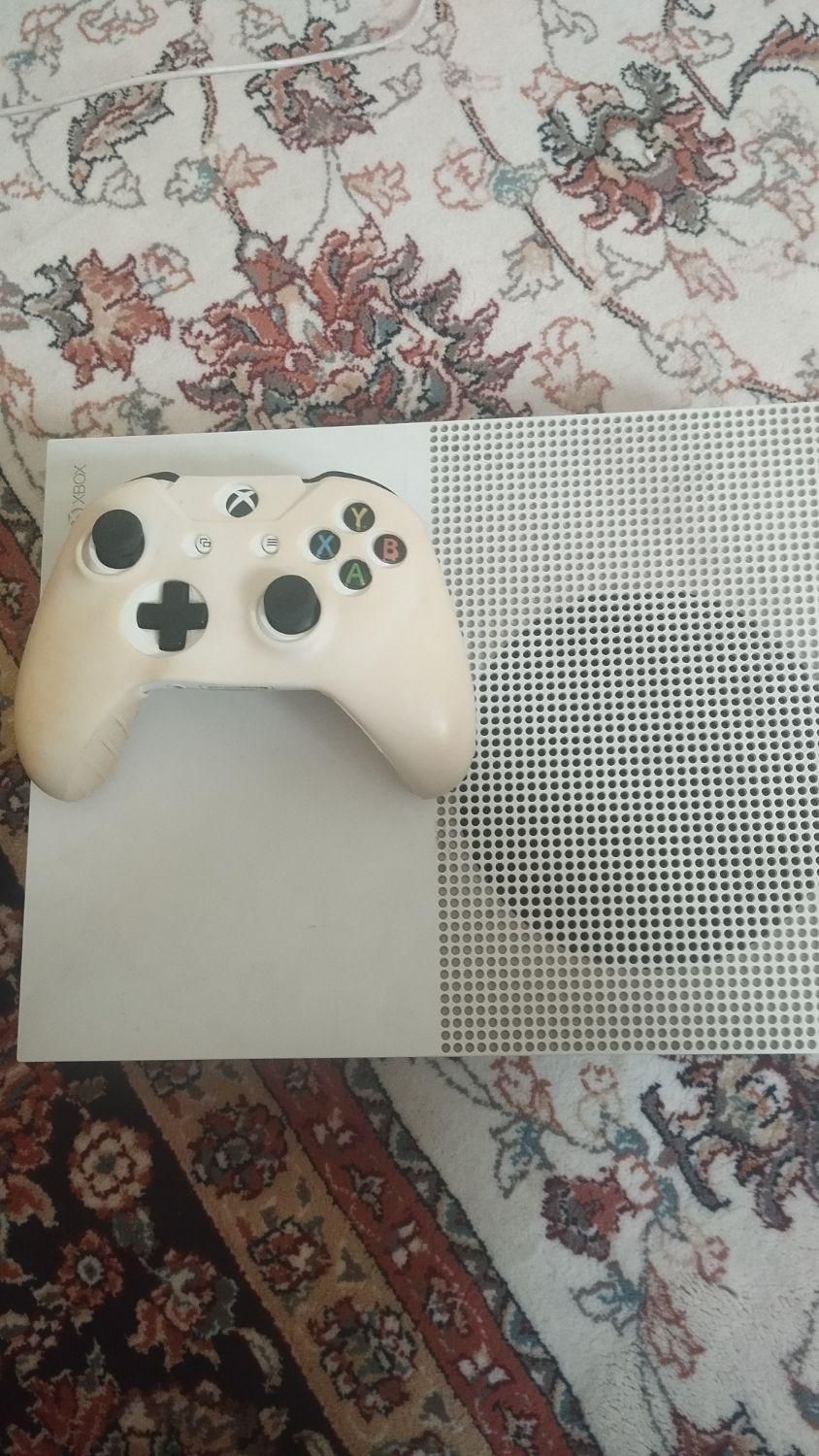 xbox one s 1T|کنسول، بازی ویدئویی و آنلاین|کرج, مهرشهر - فاز ۴|دیوار