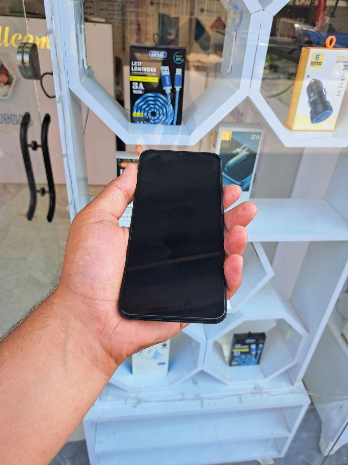 سامسونگ Galaxy A20 با حافظهٔ ۳۲ گیگابایت|موبایل|رشت, نظری|دیوار