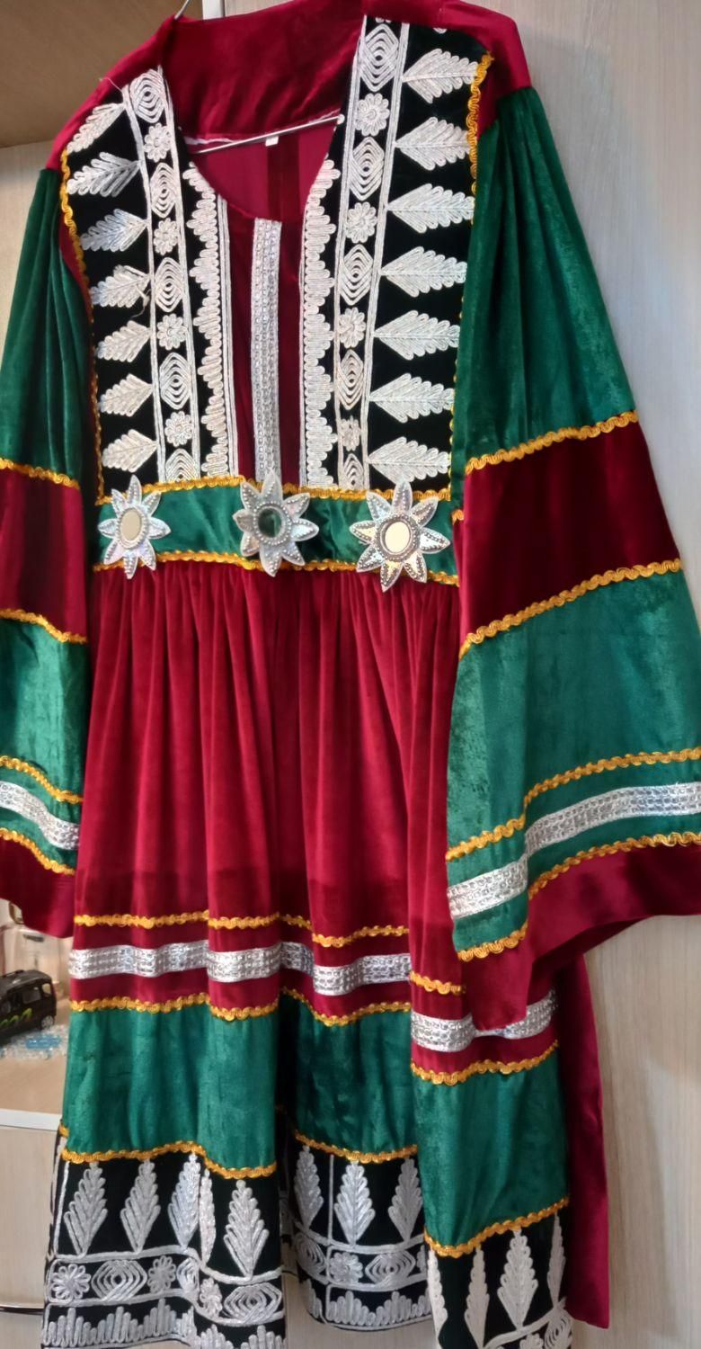 لباس مخمل افغان|لباس|اصفهان, برازنده|دیوار