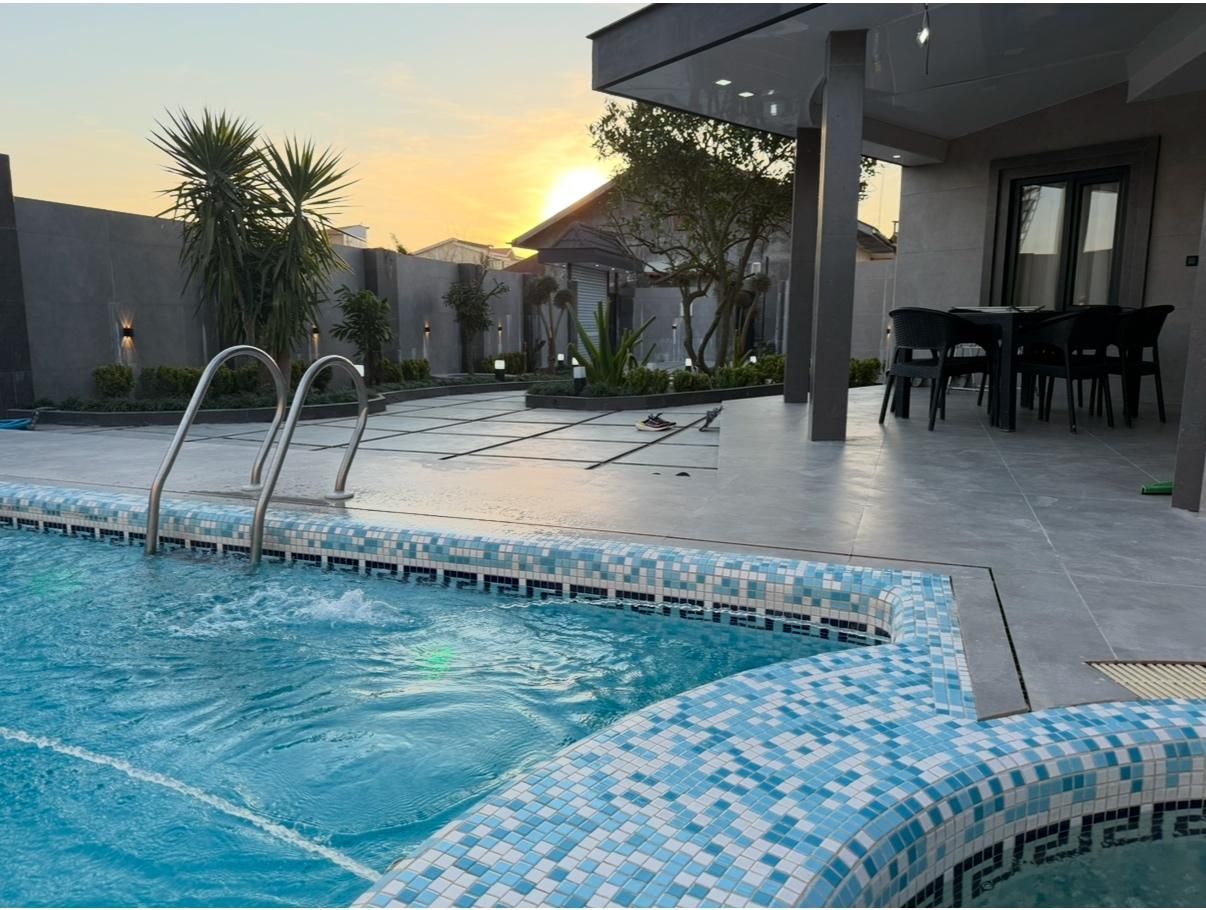 ویلا دوخوابه استخردار با جکوزی|اجارهٔ کوتاه‌مدت ویلا و باغ|شیرود, |دیوار