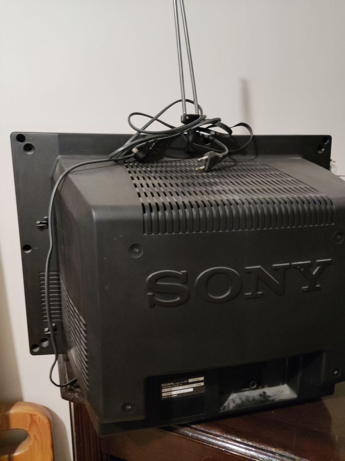 دو عدد تلویزیون سونی و توشیبا|تلویزیون و پروژکتور|تهران, قلهک|دیوار