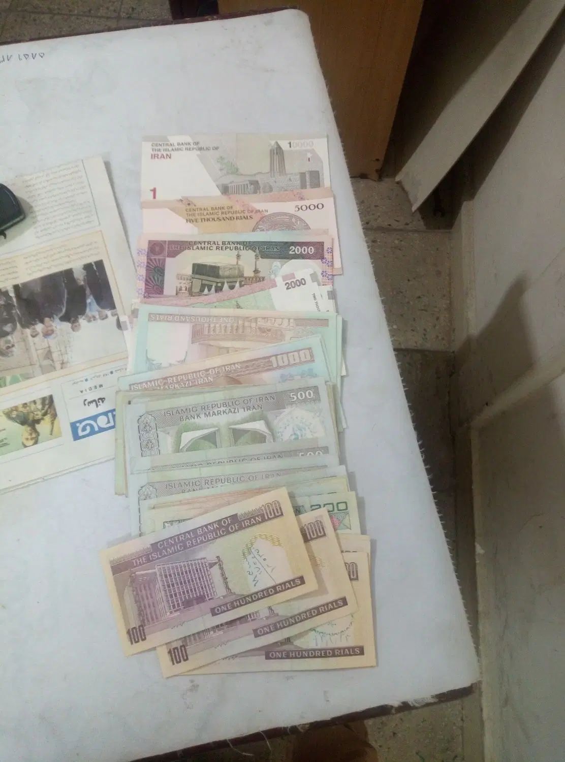 یک عدد اسکناس 100تومانی جمهوری واقعا کمیاب|کلکسیون سکه، تمبر، اسکناس|کرج, گلشهر|دیوار