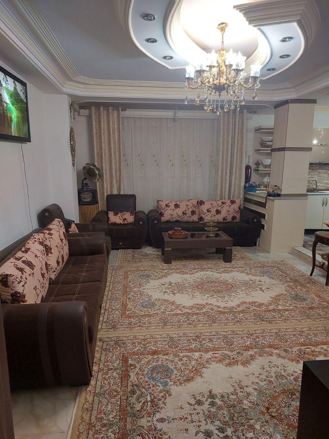 آپارتمان خیابان هواشناسی۷۰ متری ۲ خواب تک واحدی|فروش آپارتمان|ارومیه, |دیوار