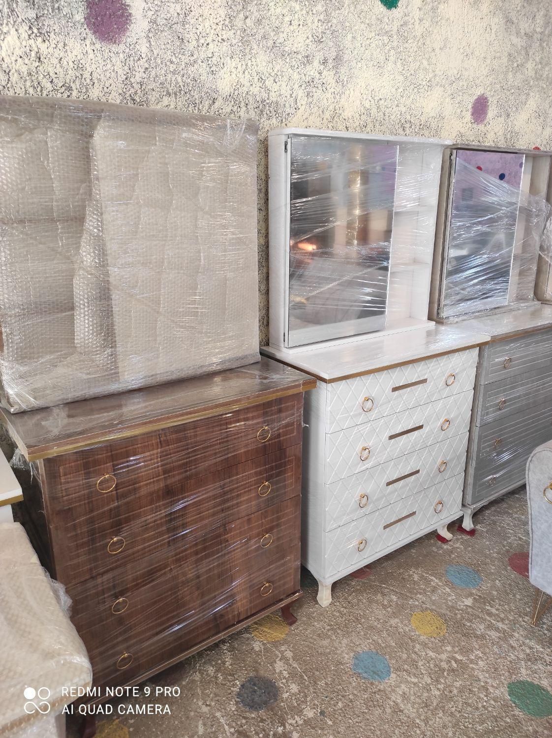 میزآرایش فلکس خور میز آرایش جادار|جاکفشی، کمد، دراور|خرم‌آباد, |دیوار