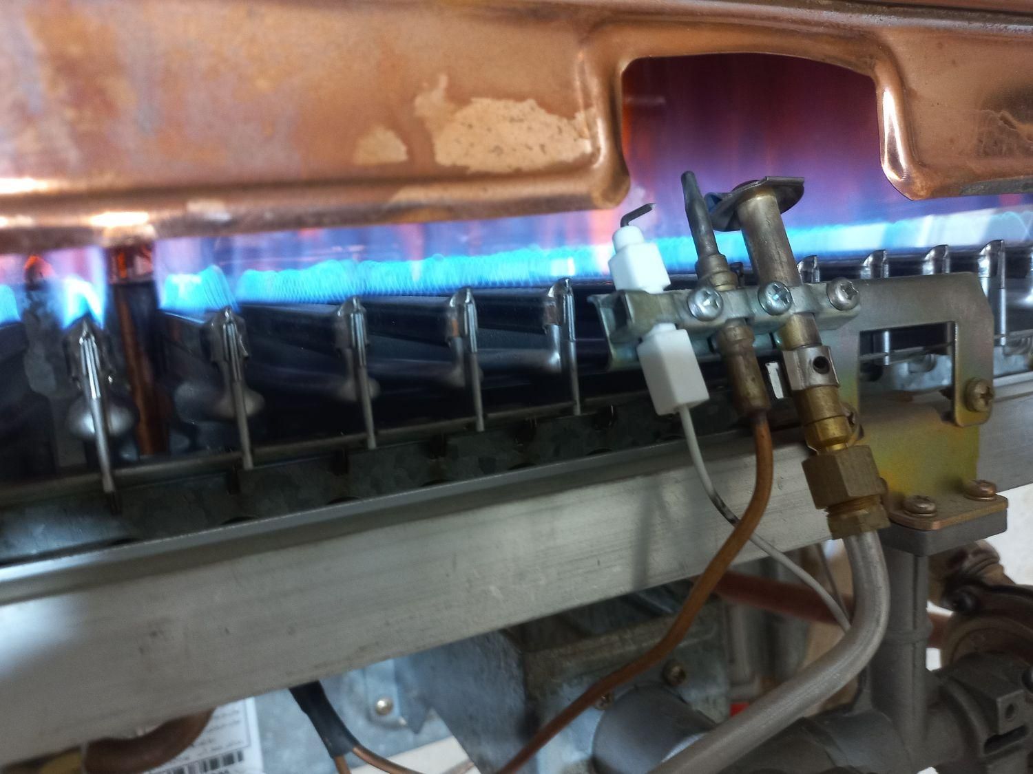 طرح تعویض ابگرمکن وپکیج  نو بوتان با کهنه...|آبگرمکن، پکیج، شوفاژ|بجنورد, |دیوار