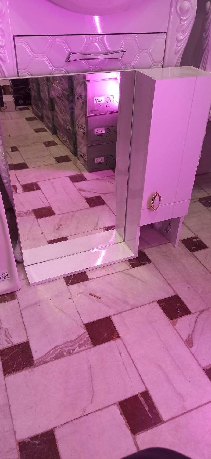 آینه باکس آئینه|لوازم سرویس بهداشتی|نجفآباد, ۲۲ بهمن|دیوار