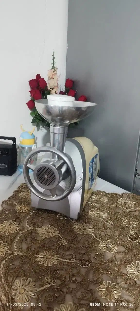 چرخ گوشت سانی|خردکن، آسیاب، غذاساز|مشهد, کارمندان دوم|دیوار