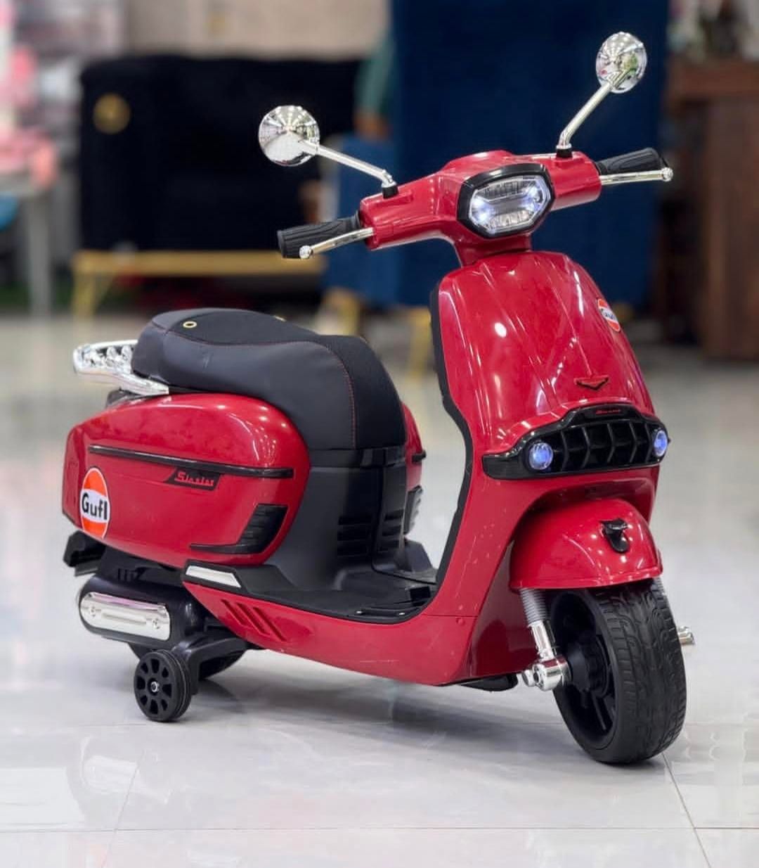 موتور شارژی وسپا ایتالیایی|اسباب‌بازی بچه|قم, کیوانفر|دیوار