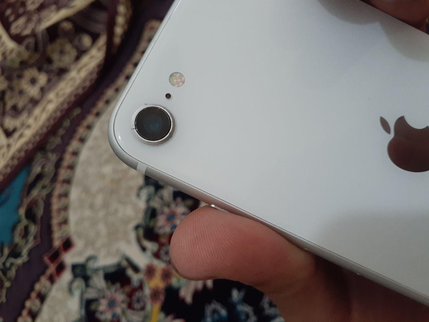 اپل ایفون اس ای iPhone Se 2020)حافظهٔ ۱۲۸ گیگابایت|موبایل|تهران, شهران جنوبی|دیوار