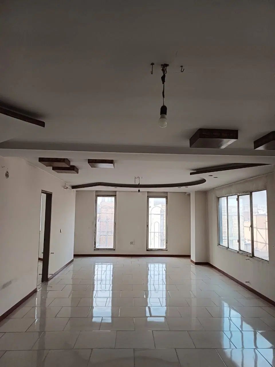 آپارتمان ۱۲۵ متری نورگیر با پارکینگ اختصاصی|فروش آپارتمان|کرج, حصارک بالا|دیوار