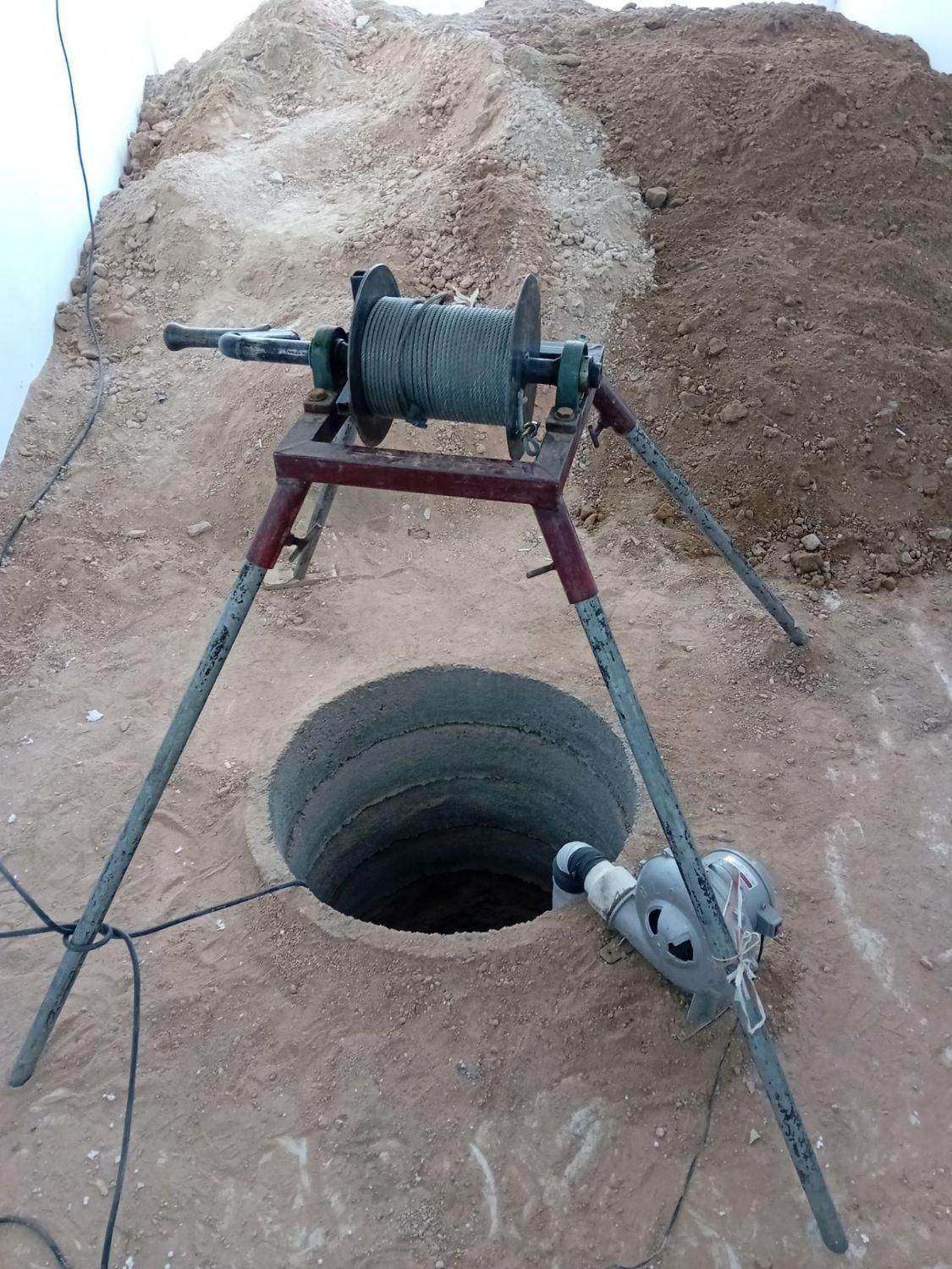 حفرچاه کندن چاه کن مقنی چاه فاضلاب و آزمایشی ارت|خدمات پیشه و مهارت|زنجان, |دیوار