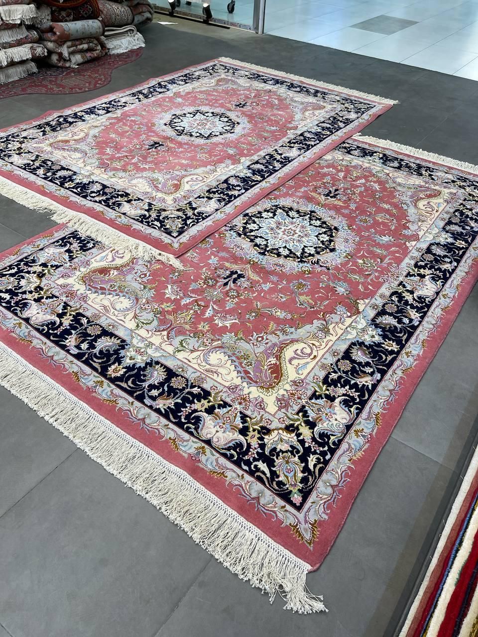 فرش دستباف (بساک )جفت ۶ متری طرح تبریز|فرش|مشکین‌دشت, |دیوار