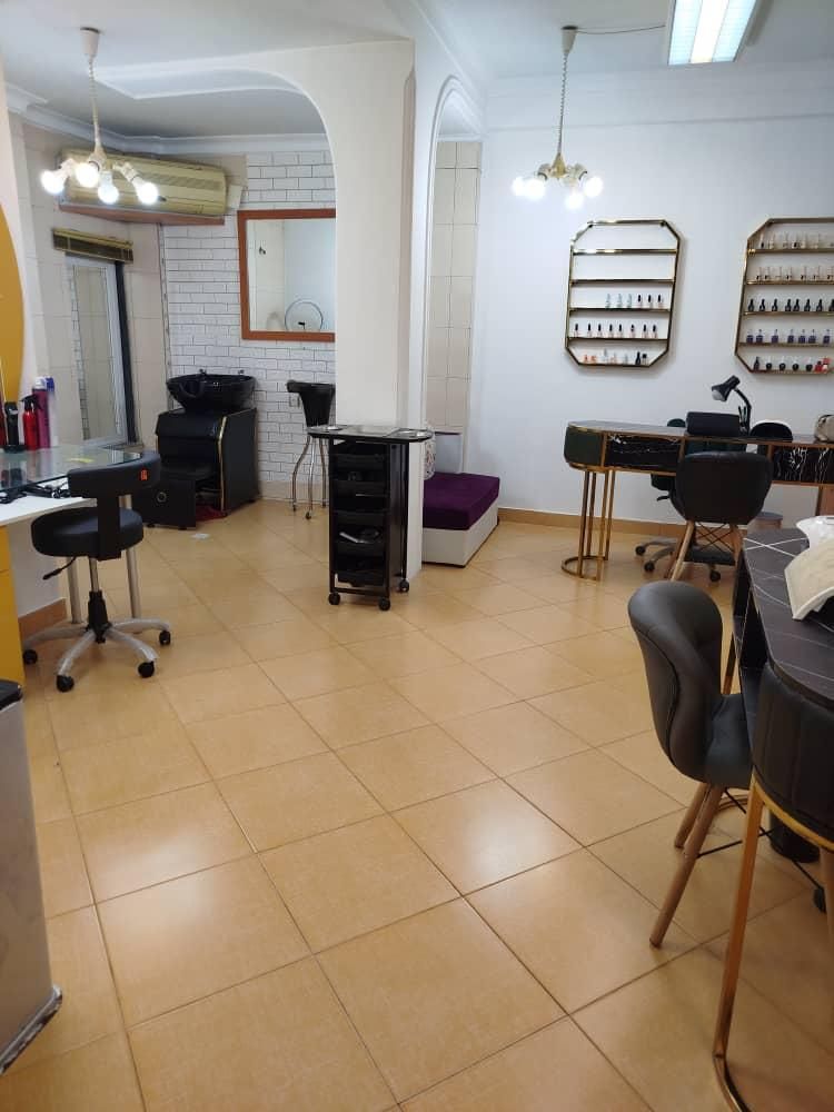 اجاره صندلی سالن زیبایی ماریا|خدمات آرایشگری و زیبایی|بندر انزلی, امامزاده|دیوار