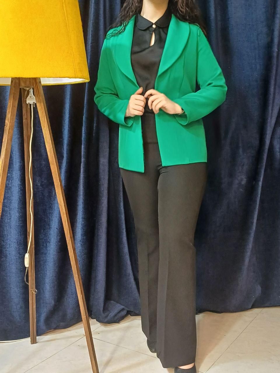 کت شلوار و کت تک|لباس|اصفهان, برازنده|دیوار