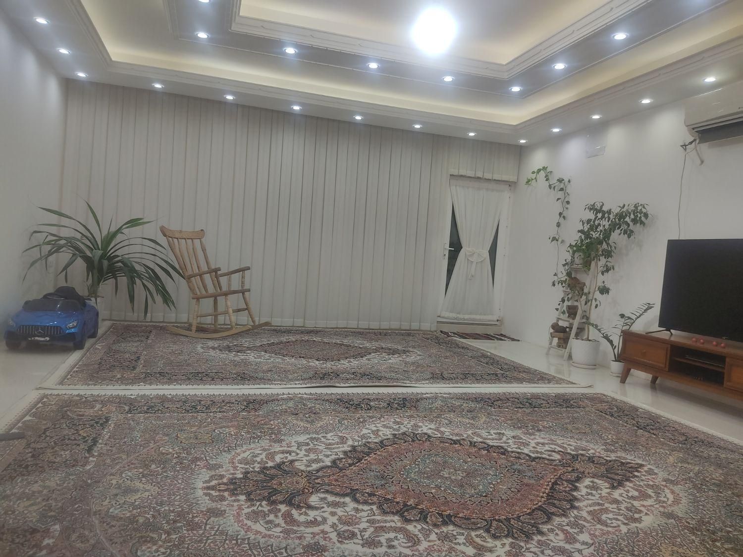 منزل ۱۲۰ متری همت/ مجهز به کابینت و شیرآلات/۲ خواب|فروش آپارتمان|قم, شهرک فاطمیه|دیوار