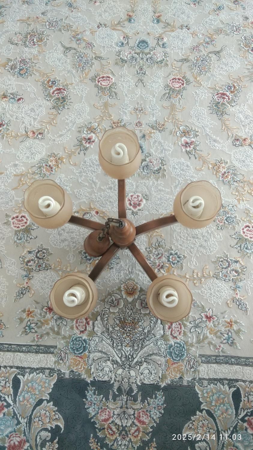 لوستر چوبی در حد نو 5شاخه|لوستر و چراغ آویز|بجنورد, |دیوار